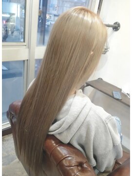 ディル(DILL) クリアベージュカラー