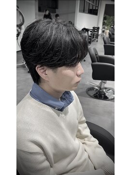 ザ ホワイトノート(The WHITE NOTE) センターパートウルフスタイル