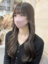 エルバイラビス 大宮(elu by lovis)&nbsp;《Kanna》アッシュグレージュ/韓国レイヤー/ブリーチ/ツヤカラー