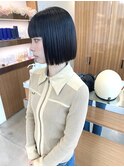 パツっと黒髪ボブ〇