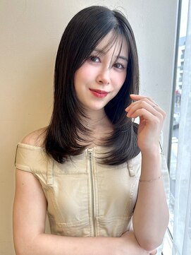 トリッカ シブヤ(TRICCA SHIBUYA) こっくりブラウン/秋カラー/艶髪/ストレートヘア/顔周りレイヤー