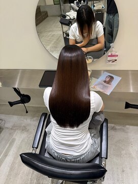 シアン バイ アルテフィーチェ(CYAN by artefice) 髪質改善 暗めカラー ワンレングス レイヤー 韓国風巻き