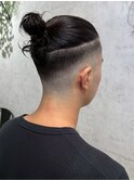 MEN’S HAIR/サーフカール/刈り上げセンターパート/ブリーチ