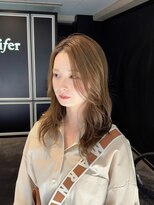 シファー(～Cifer)&nbsp;【武蔵小杉】大人レイヤー重ためセミロング柔らかベージュ
