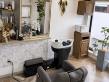 ニコアンドエン ヘアルーム(niko&縁 Hair room)