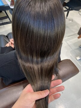 フォルテ 島田店 ツヤ髪　　ブラウンベージュ