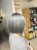 コワファーストナガサキシャンプーボーイ(COIFF1RST NAGASAKI SHAMPOO BOY)&nbsp;長崎 ボブ×シルバーグレー