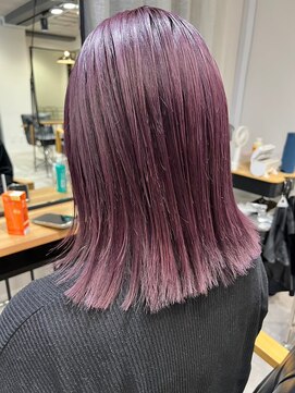 ツキ 横浜店(tuki) インナーカラーケアブリーチイヤリングカラーハイライトレイヤー