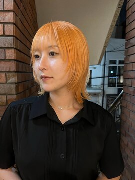 スロウ 代官山(Sraw) ブリーチカラー　ペールオレンジ　×レイヤーカット