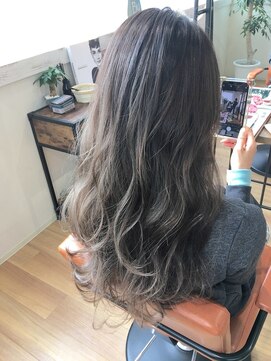 ロビー(LOBBY) 『LOBBY』三浦 ハイ透明感☆グレージュイルミナカラー