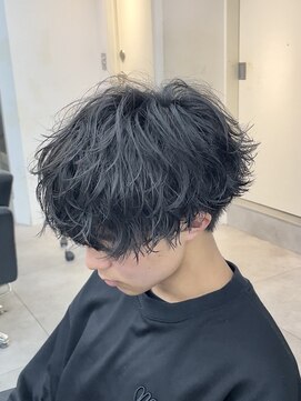 アーバンスタジオトウキョウ 下北沢店(URBAN STUDIO TOKYO) ナチュラルめ波巻きパーマウラウンドマッシュシャドウ　下北沢