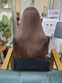 ウェルス(Wealth)の写真/髪質改善特化サロンならではのダメージレスカラーで、頭皮と髪に優しく自然な艶を実現!