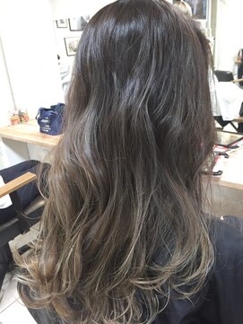 ペネロープ(Penelope) 【新宿ペネロープ】暗髪ハイライト×グラデーション　担当 RYO