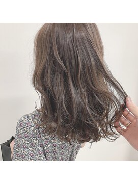 ガーランドウメダ(Garland umeda) シアーベージュ☆ブリーチ無しで再現できます。