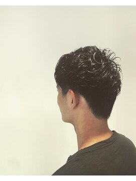 ヘアーメイクス メンズショートスタイル