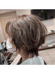 くせ毛カバー　マッシュウルフヘアー×カーキアッシュ