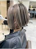 外国人風ショートボブ 白髪ぼかし ハイライト グレージュ t63
