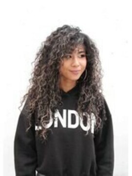 ラブ ロック Love' Lock ☆スパイラルパーマ・ハイライト☆