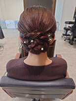 ビスポーク(BESPOKE)&nbsp;20代30代40代◎結婚式アッシュカラーこなれ大人まとめ髪シニヨン