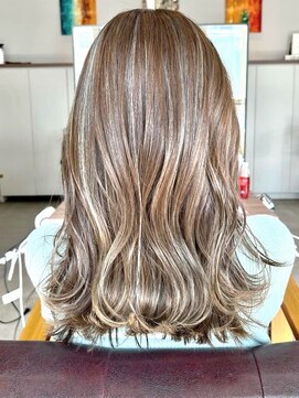 ザコーストバイネオリーブ 辻堂店(The coast by neolive) ハイライトカラー