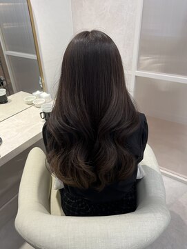 ヴェイナゴヤ(VEYY. nagoya) グレージュ/ブリーチなし/レイヤーカット/韓国ヘア/オリーブ