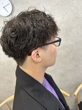 アーサス バイ ヘッドライト 御殿場店(ursus by HEADLIGHT) 無造作風×ツイスパ