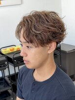 ラヴィズムバイフィフス(LUVISM by fifth) ラルフカールスパイラルパーマ刈り上げ万代新潟駅外国人風