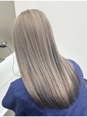 ホワイトグレージュ