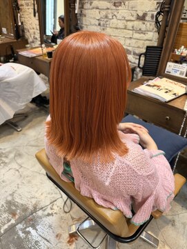 ワゴンバイアフロート(Wagon by afloat) ブリーチしてアプリコットオレンジへ