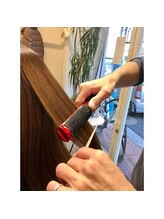 カラーやパーマと同時にできる髪質改善ケア