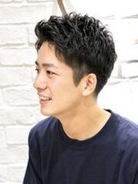 ヨシザワインク プレミアム 横浜 桜木町店(YOSHIZAWA Inc. PREMIUM) 黒髪ビジカジくせ毛風ツーブロックパーマショート