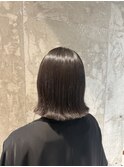 ぱつっとラインの外はねスタイル