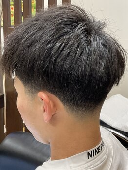 グラシアス(Gracias)の写真/【受賞歴あり◎】鮮やかに仕上がるフェードカット◇お好みに合わせてフェードの高さも調整し仕上げます。