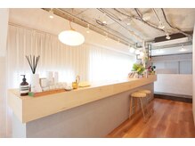 サンルーム(SUN room)の雰囲気（柔らかい陽が差し込むオシャレな空間。カウンターでのんびり！）
