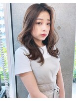 リコバイアフロート(riko by afloat)&nbsp;20代、30代に可愛いひし形大人くびれレイヤーカット