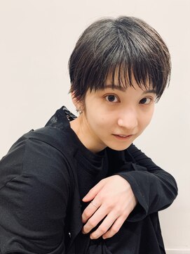 モロコ 神保町 九段下店(moloco) フェザーバングスリークショート【神保町/九段下】