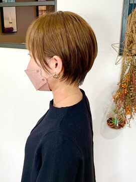 メール(Mer...) 大人可愛いひし形ハンサムショートボブ前下がり