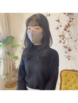 エヌイー(ne' by MAULOA) "黒髪×軽さと動きのレイヤースタイル"   ayumi