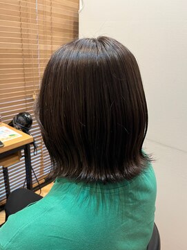 アルター(aL ter) ぱつっとボブ×アッシュグレー