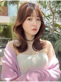 ピンクブラウンが可愛い顔まわりカットくびれヘア韓国前髪カット