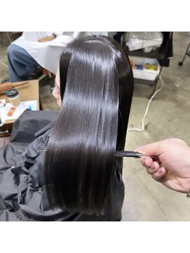 サロンドミルク 原宿(salon de MiLK) 3枚目ビフォー！染める前から美しい髪にしよう