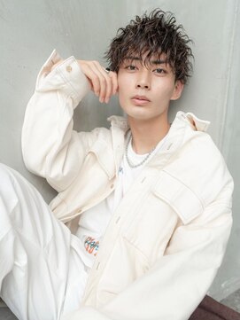 イオ 本厚木(io) マッシュショート波巻きスパイラルパーマハイライト