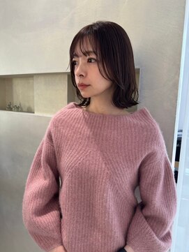 リィベ(Liibe) 20代30代40代/グレイジュカラー/大人ガーリー