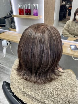 ノアル(NOAHL) G 白髪ぼかしハイライト細め