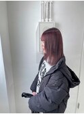 ピンクベージュ