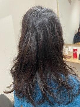トナリ(tonari) ロングパーマ