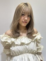 ポイントファイブバイソレイユ 小松店.5 by SOLEIL)&nbsp;ロングレイヤー韓国くびれヘアブリーチホワイトゴールド