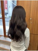 暗めグレージュ／トーンダウン