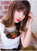 大人可愛い外ハネセミディフォギーベージュ