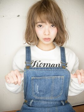 リアン(Lien) Leia ハイトーンラベージュボブ